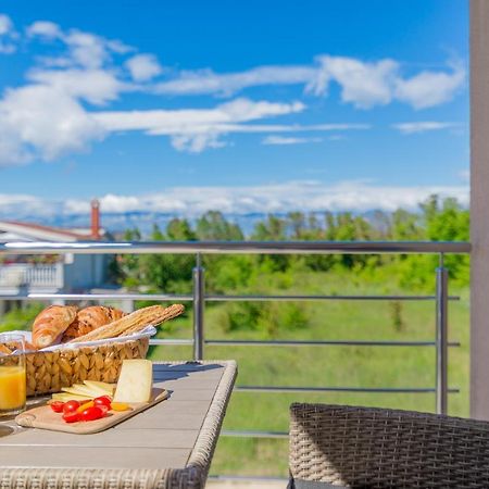 Apartments Enona Nin Εξωτερικό φωτογραφία