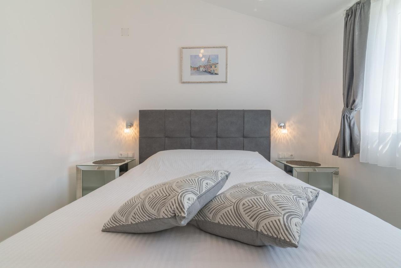 Apartments Enona Nin Εξωτερικό φωτογραφία
