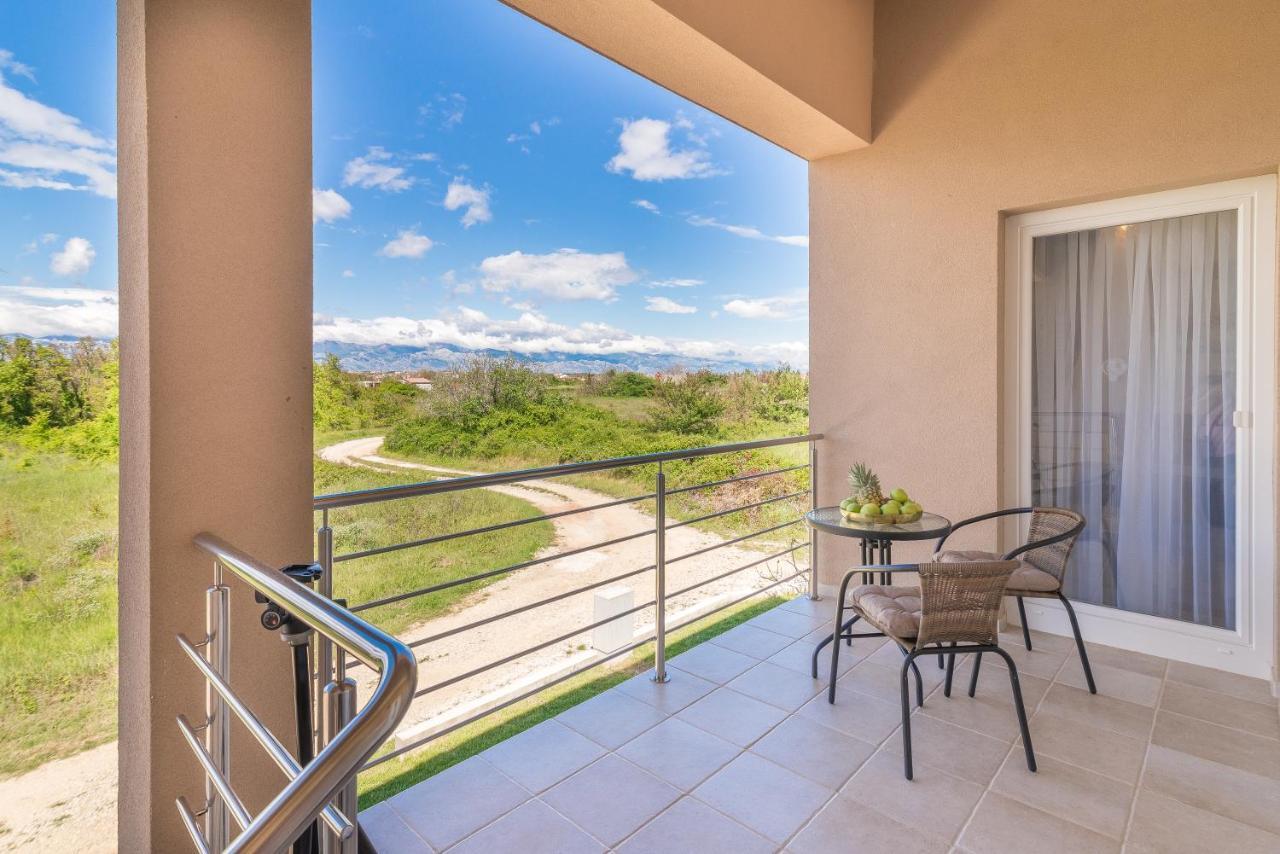 Apartments Enona Nin Εξωτερικό φωτογραφία