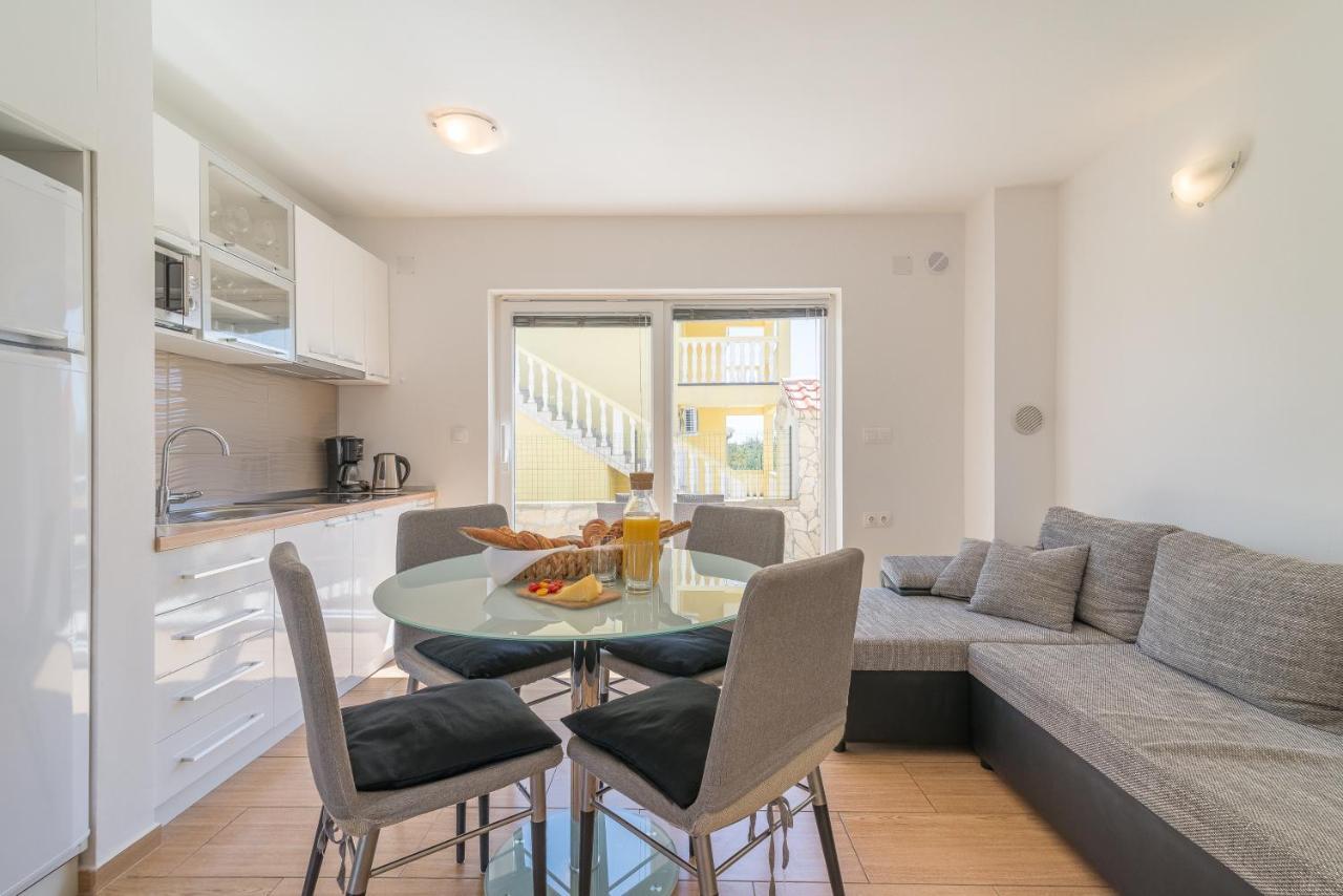 Apartments Enona Nin Εξωτερικό φωτογραφία